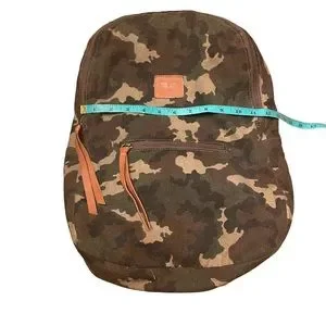 chlei | Bags | Chlei Hawaii Camo Canvas Backpack Leather  display picture 2